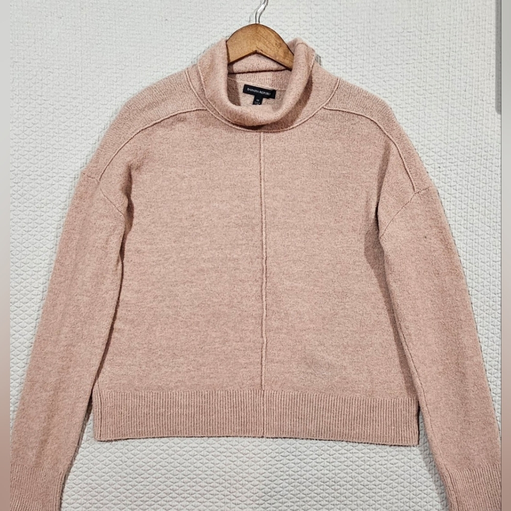 Banana Republic Sandy‎ Beige Turtleneck Knit Sweater Size M